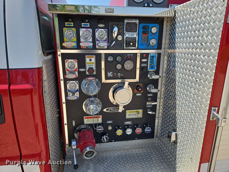 image for item EN8928 2005 Ford F550 Super Duty XL rescue pumper fire truck