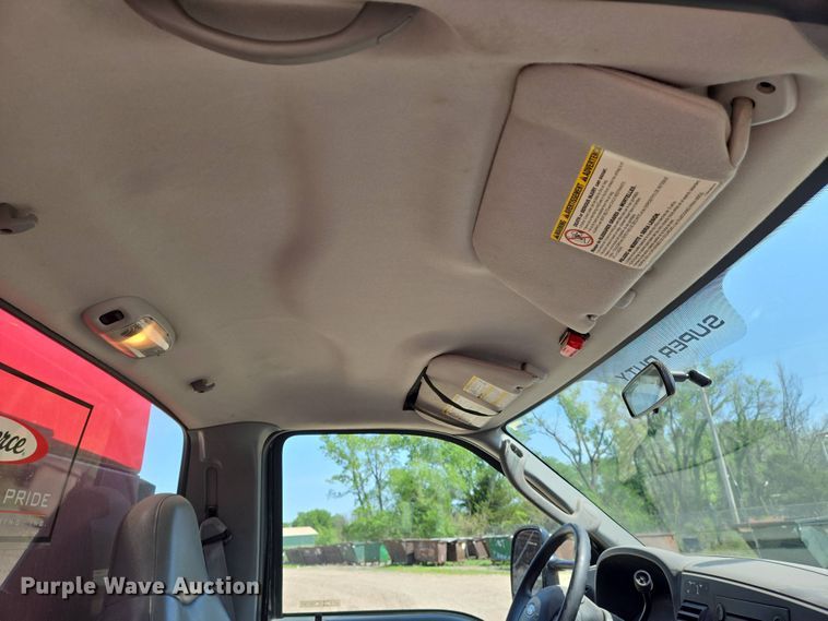 image for item EN8928 2005 Ford F550 Super Duty XL rescue pumper fire truck