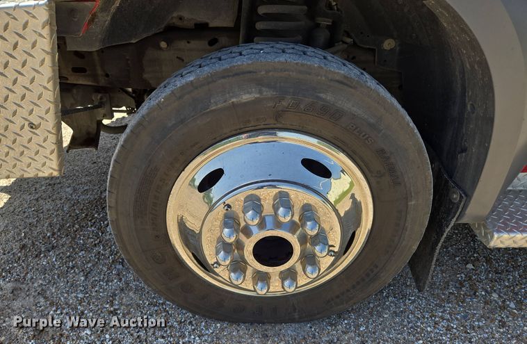 image for item EN8928 2005 Ford F550 Super Duty XL rescue pumper fire truck