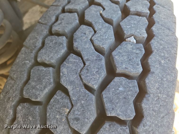 image for item EN8928 2005 Ford F550 Super Duty XL rescue pumper fire truck