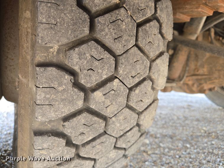 image for item EN8928 2005 Ford F550 Super Duty XL rescue pumper fire truck