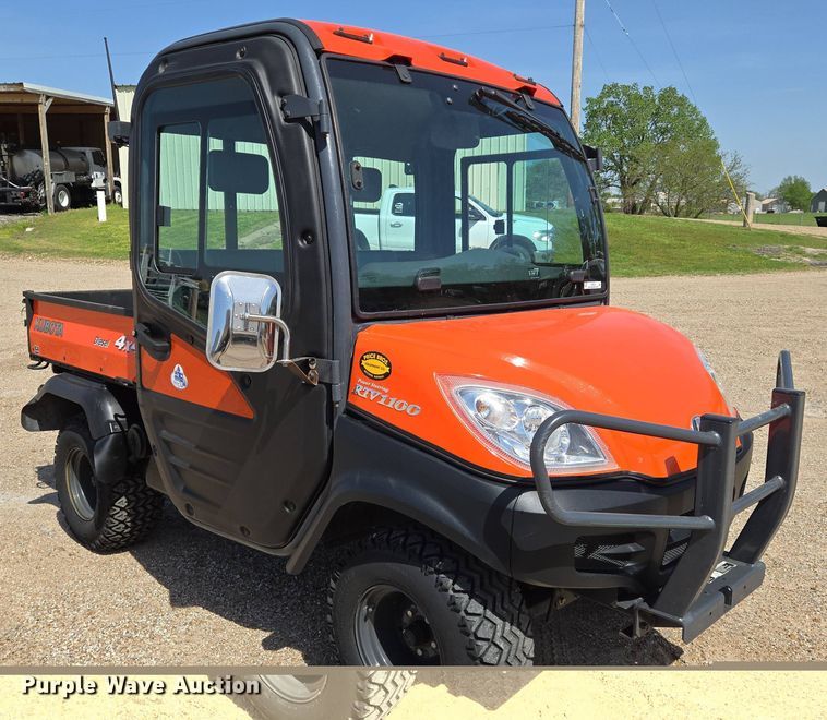 image for item EN8929 2011 Kubota RTV1100 utility vehicle