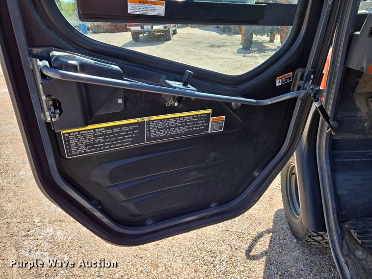 image for item EN8929 2011 Kubota RTV1100 utility vehicle