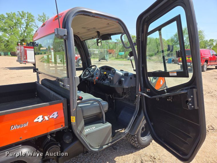 image for item EN8929 2011 Kubota RTV1100 utility vehicle
