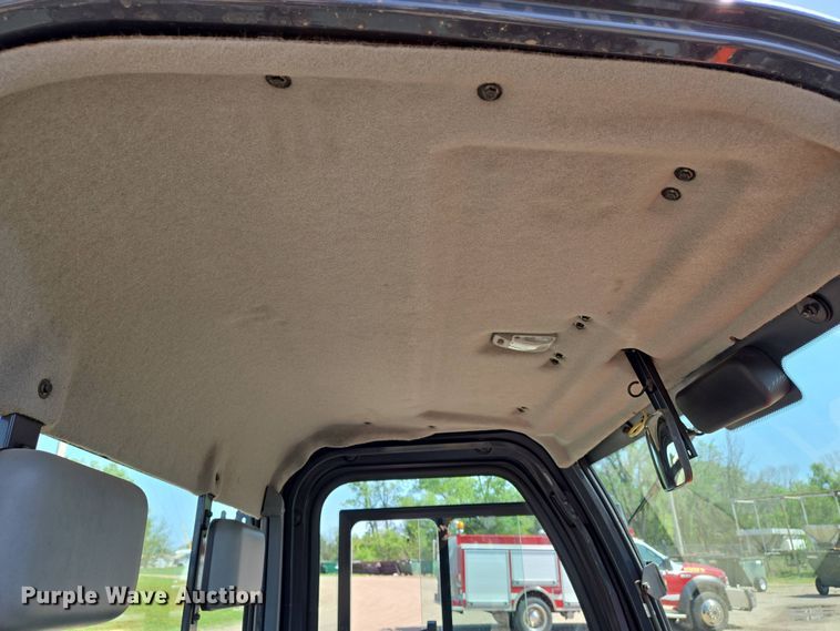 image for item EN8929 2011 Kubota RTV1100 utility vehicle