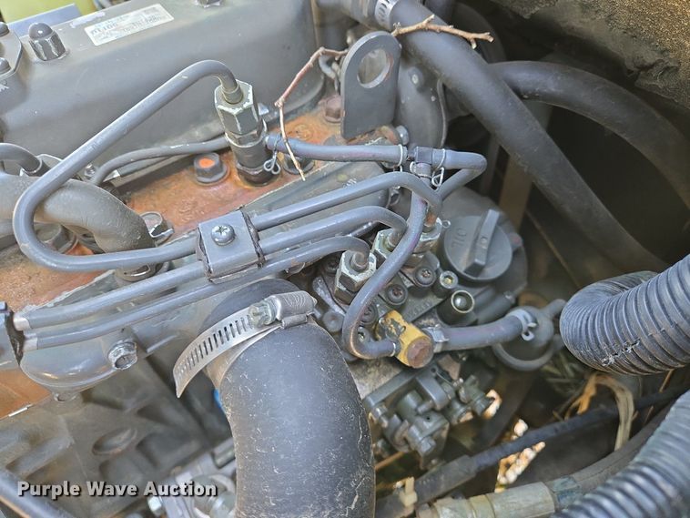 image for item EN8929 2011 Kubota RTV1100 utility vehicle