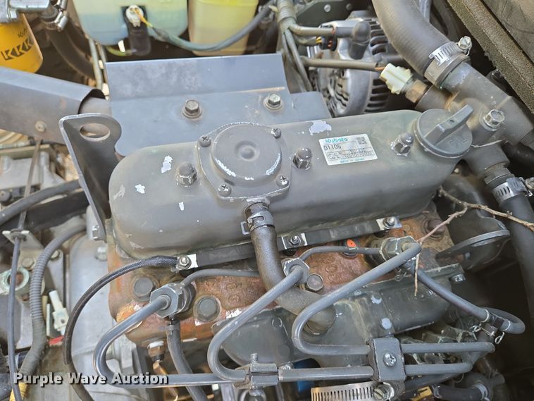 image for item EN8929 2011 Kubota RTV1100 utility vehicle