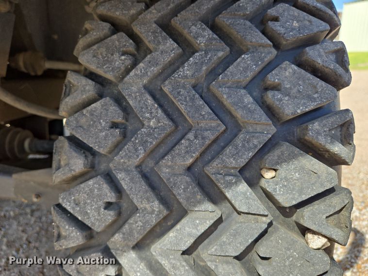 image for item EN8929 2011 Kubota RTV1100 utility vehicle