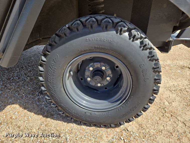 image for item EN8929 2011 Kubota RTV1100 utility vehicle