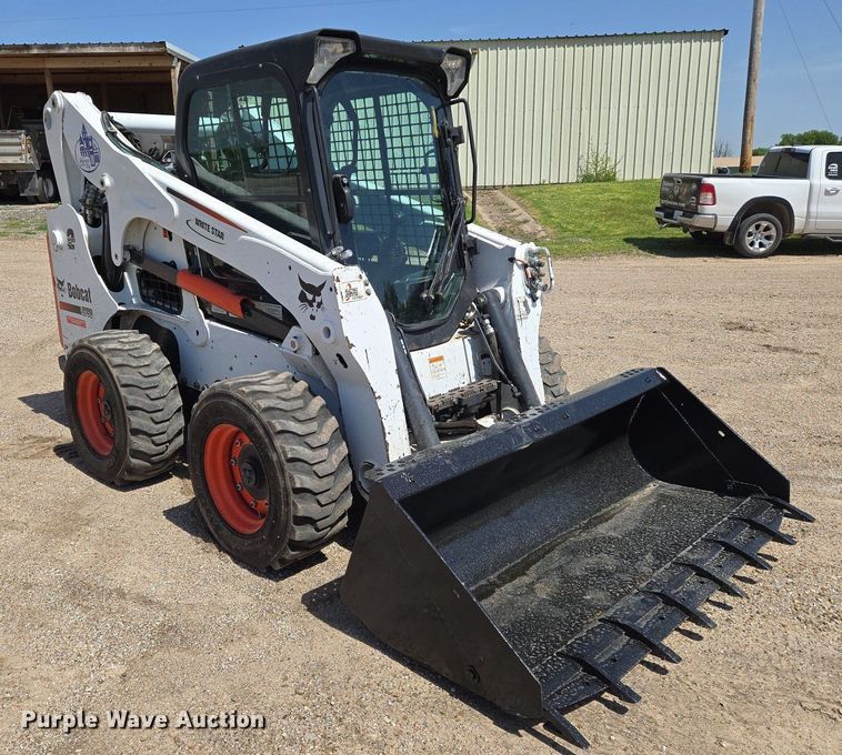 image for item EN8930 2012 Bobcat S750 skid steer loader