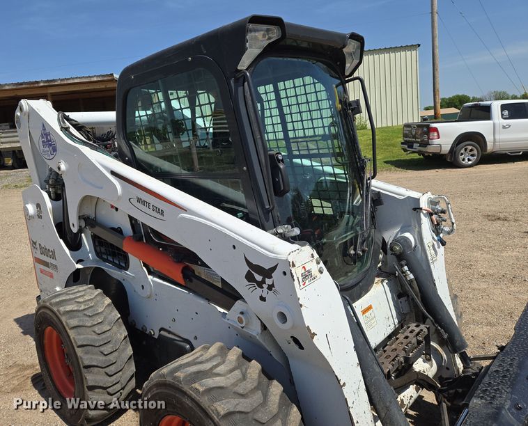 image for item EN8930 2012 Bobcat S750 skid steer loader