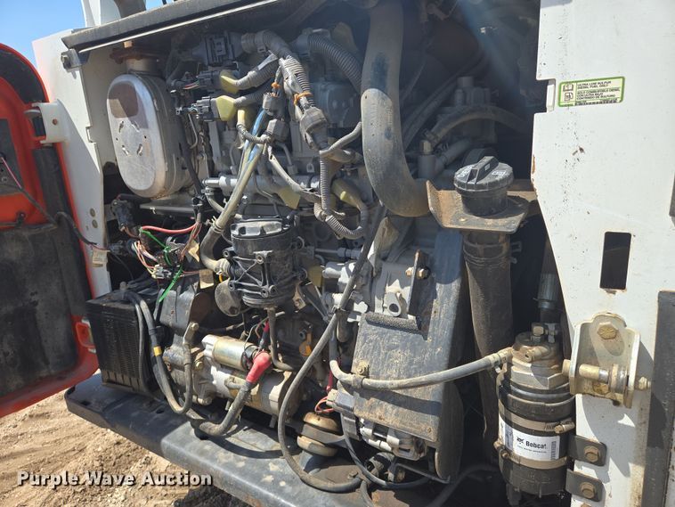 image for item EN8930 2012 Bobcat S750 skid steer loader