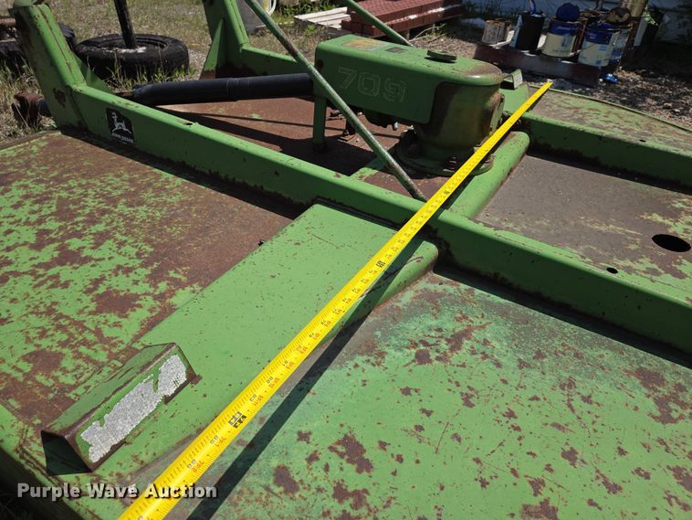 image for item EN8932 John Deere 709 rotary mower