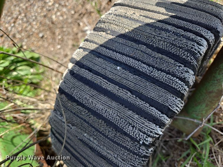 image for item EN8932 John Deere 709 rotary mower