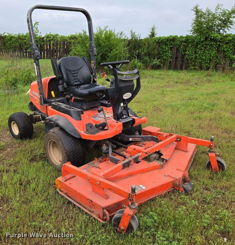 image for item EN8957 2015 Kubota F2690 lawn mower