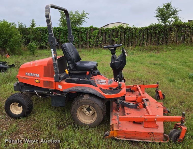 image for item EN8957 2015 Kubota F2690 lawn mower