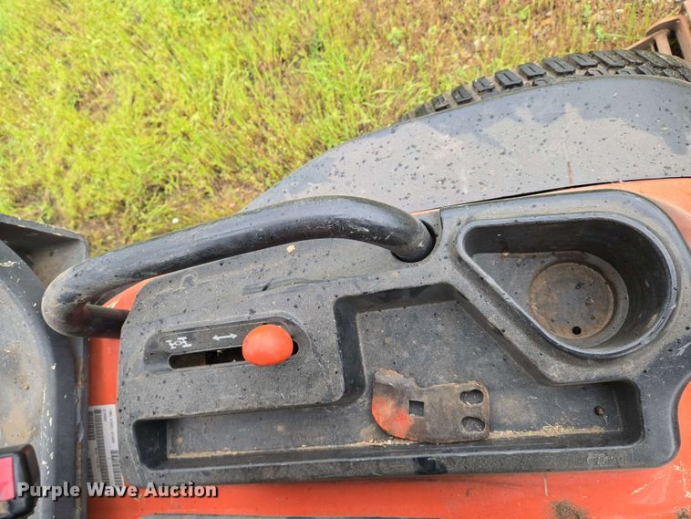 image for item EN8957 2015 Kubota F2690 lawn mower