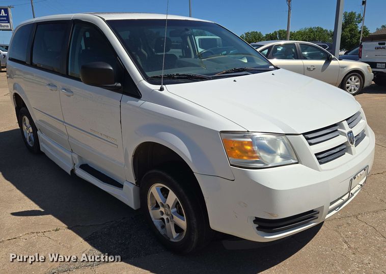 image for item EO0521 2010 Dodge Grand Caravan SE handicap accessible van
