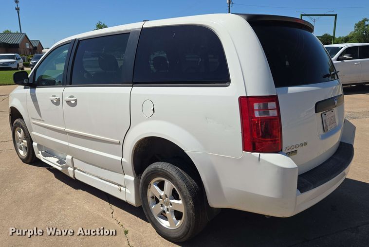 image for item EO0521 2010 Dodge Grand Caravan SE handicap accessible van