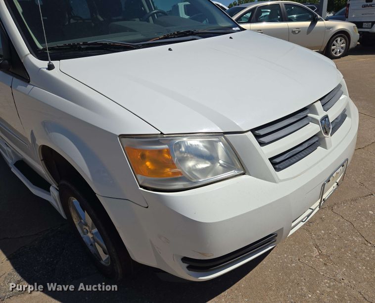 image for item EO0521 2010 Dodge Grand Caravan SE handicap accessible van