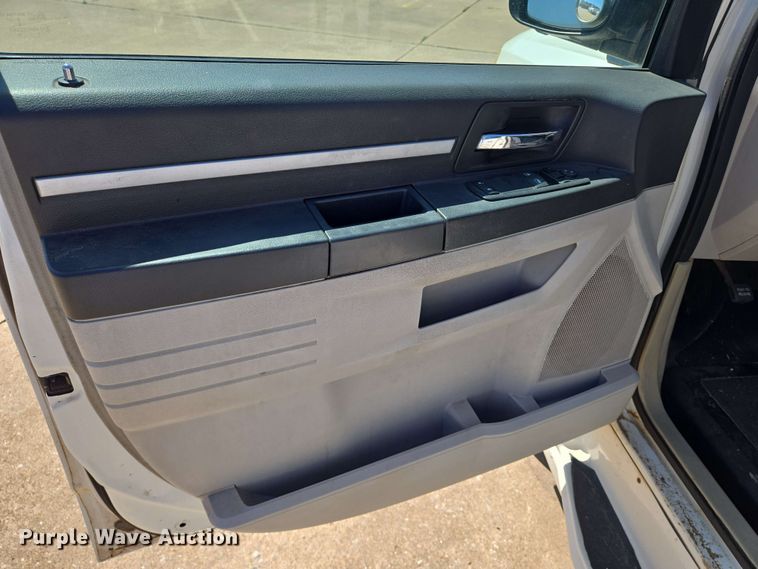 image for item EO0521 2010 Dodge Grand Caravan SE handicap accessible van