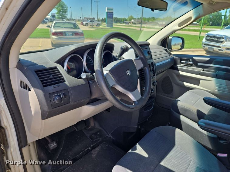 image for item EO0521 2010 Dodge Grand Caravan SE handicap accessible van