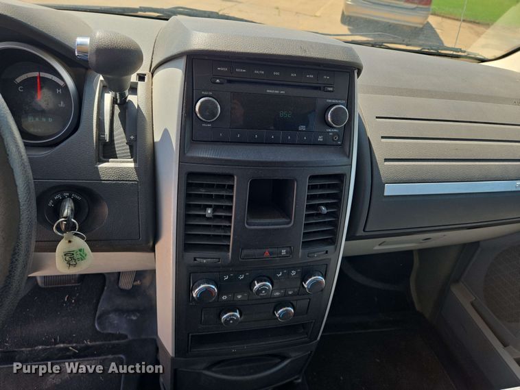 image for item EO0521 2010 Dodge Grand Caravan SE handicap accessible van