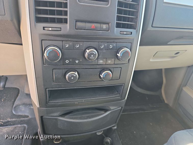 image for item EO0521 2010 Dodge Grand Caravan SE handicap accessible van