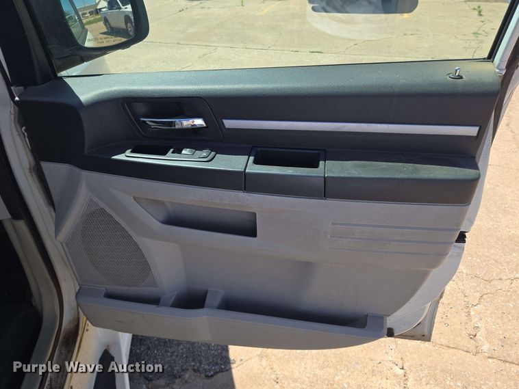 image for item EO0521 2010 Dodge Grand Caravan SE handicap accessible van