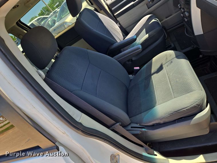 image for item EO0521 2010 Dodge Grand Caravan SE handicap accessible van