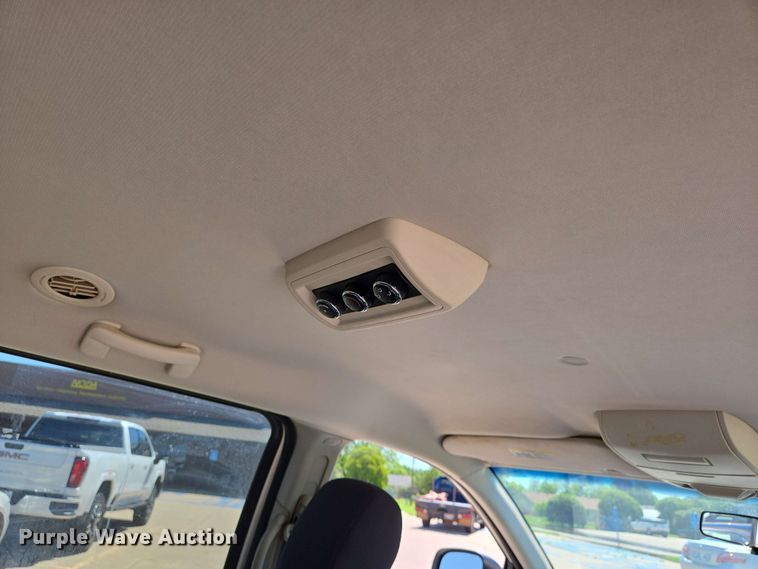 image for item EO0521 2010 Dodge Grand Caravan SE handicap accessible van