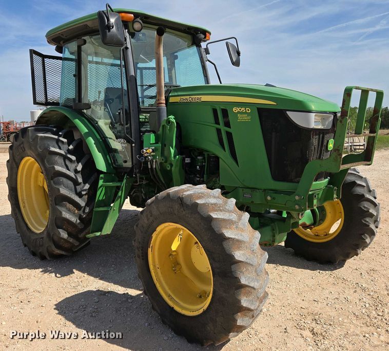 image for item EO0770 2013 John Deere 6105D MFWD tractor