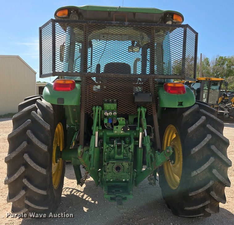 image for item EO0770 2013 John Deere 6105D MFWD tractor