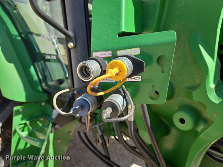 image for item EO0770 2013 John Deere 6105D MFWD tractor