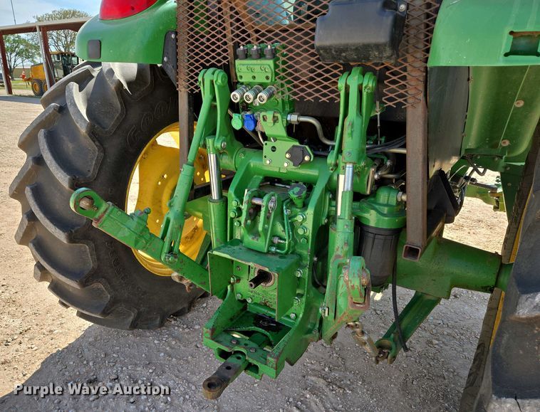 image for item EO0770 2013 John Deere 6105D MFWD tractor