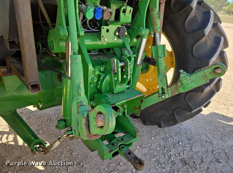 image for item EO0770 2013 John Deere 6105D MFWD tractor