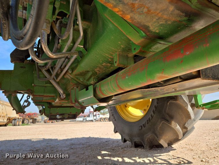 image for item EO0770 2013 John Deere 6105D MFWD tractor