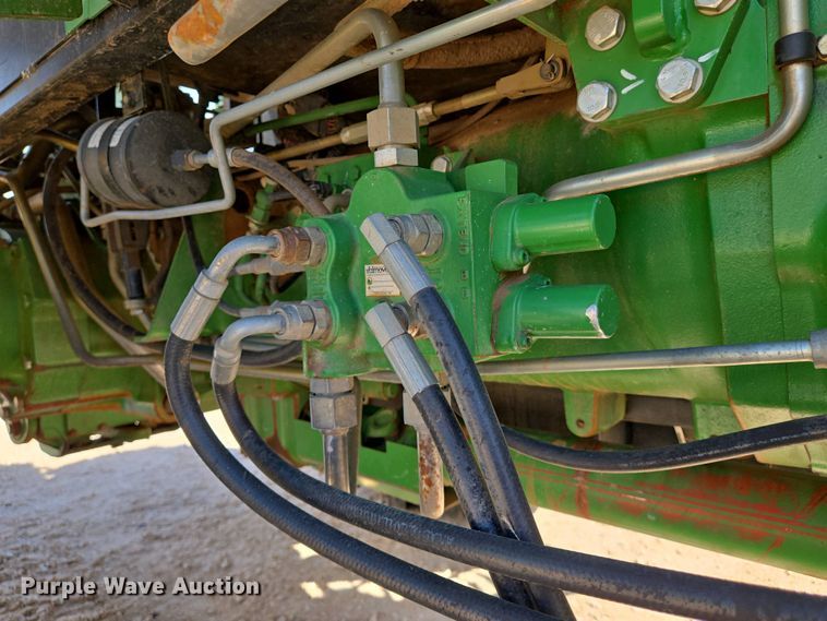 image for item EO0770 2013 John Deere 6105D MFWD tractor