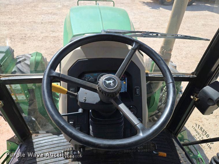 image for item EO0770 2013 John Deere 6105D MFWD tractor