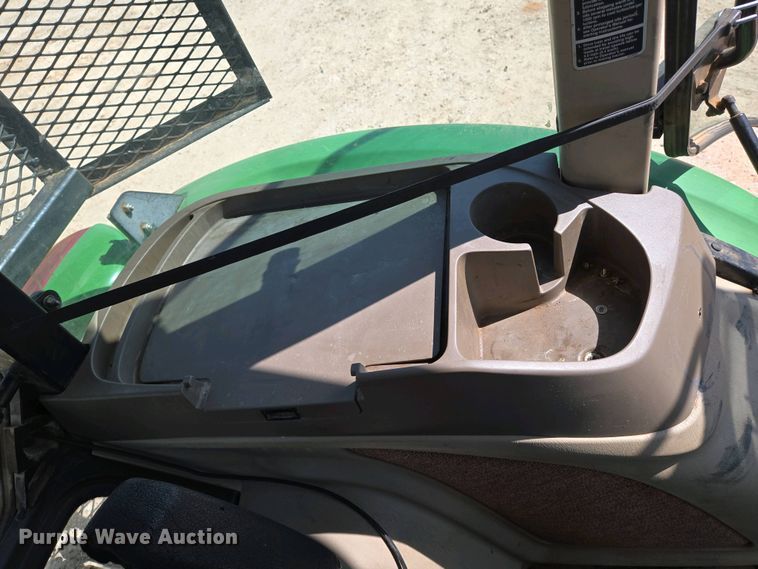 image for item EO0770 2013 John Deere 6105D MFWD tractor