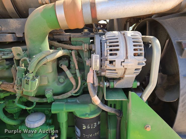 image for item EO0770 2013 John Deere 6105D MFWD tractor