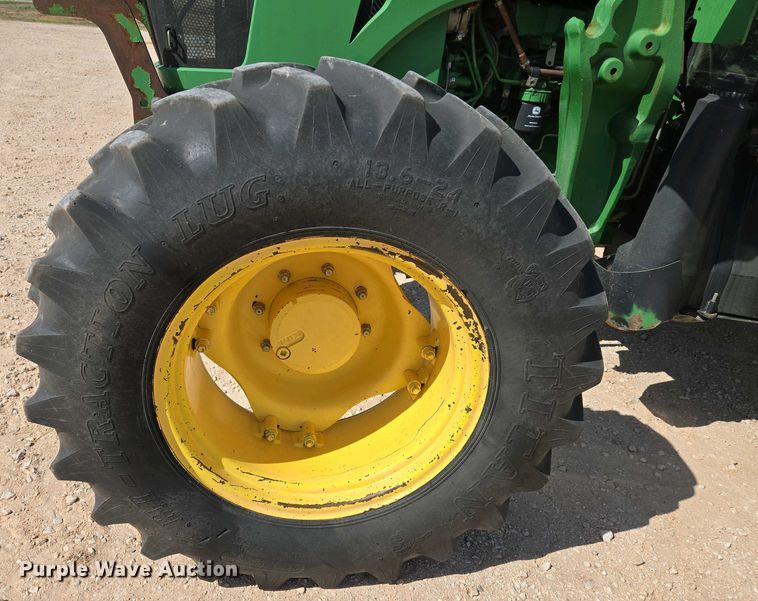 image for item EO0770 2013 John Deere 6105D MFWD tractor