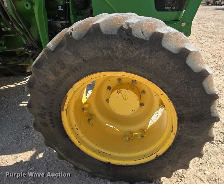 image for item EO0770 2013 John Deere 6105D MFWD tractor