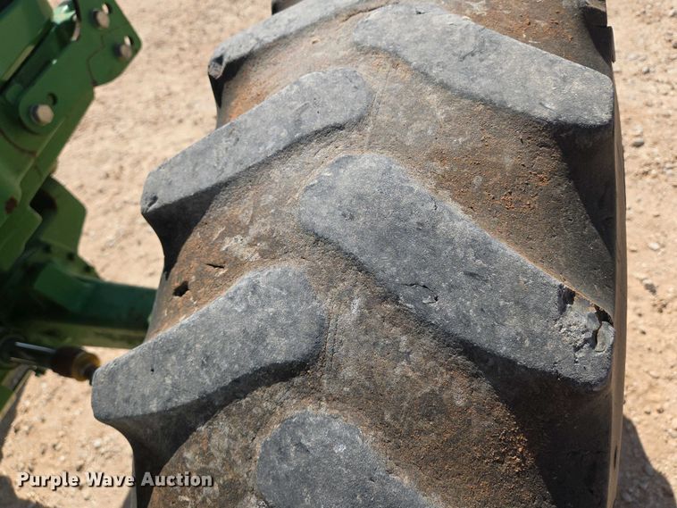 image for item EO0770 2013 John Deere 6105D MFWD tractor