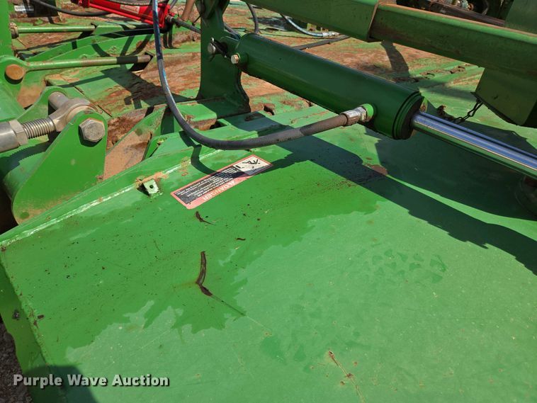 image for item EO0771 John Deere CX15 batwing rotary mower