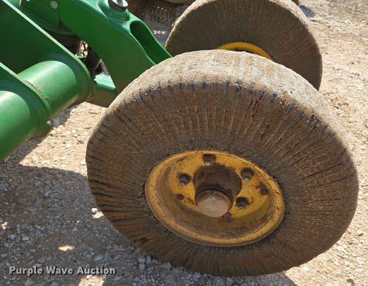 image for item EO0771 John Deere CX15 batwing rotary mower