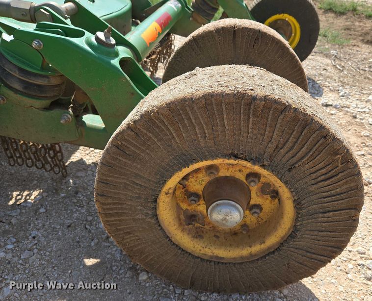 image for item EO0771 John Deere CX15 batwing rotary mower