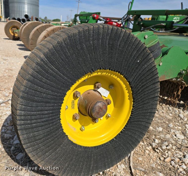 image for item EO0771 John Deere CX15 batwing rotary mower