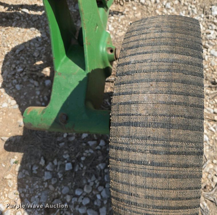 image for item EO0771 John Deere CX15 batwing rotary mower