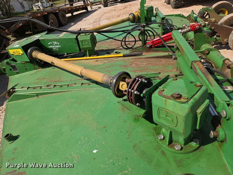 image for item EO0772 John Deere CX15 batwing rotary mower